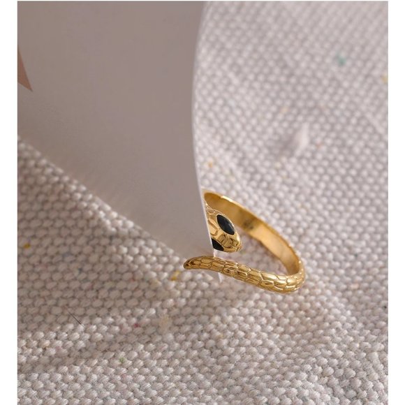 NEW 18K Gold Plated Snake Serpent Ring - Picture 6 of 6
